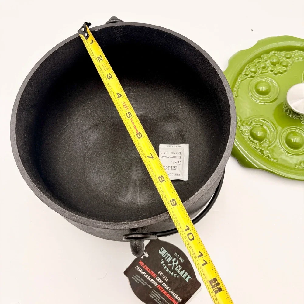 Smith & Clark 6QT Pre-Seasoned Cast Iron Cauldron Green Bubbling Lid Halloween